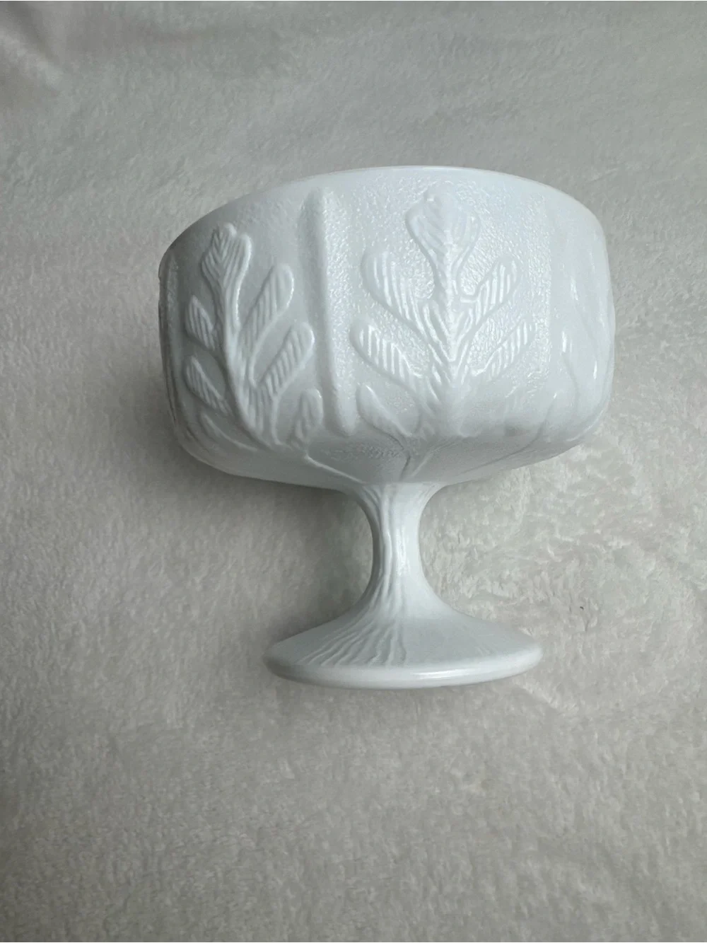 Vintage F.T.D. 1978 White Milk Glass Pedestal Compote Christmas Fir Pine Tree